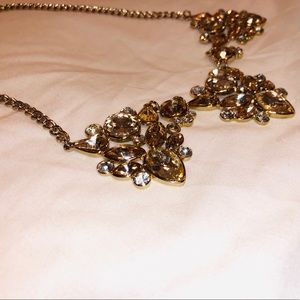 Banana republic accent necklace